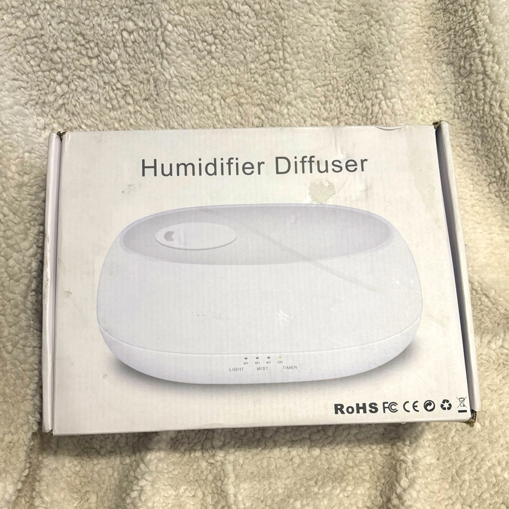 White‎ Humidifier Diffuser